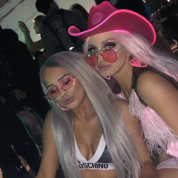 Meet your Posher, Scandelous - Picture 5 of 5